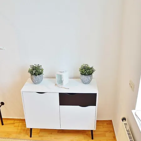 Haus Quisisana 45497 Appartamento *